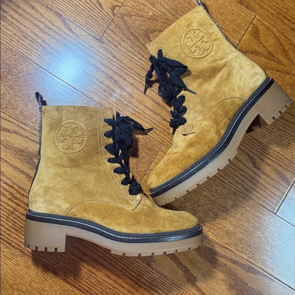 Tory Burch 7.5 Miller 50mm lug sole suede bootie